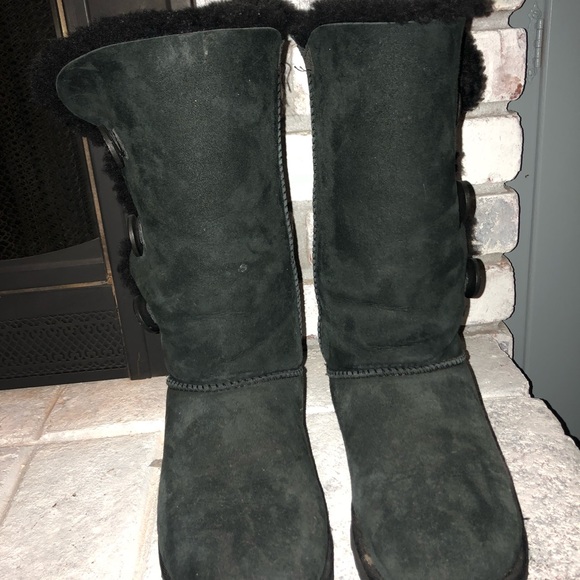 TALL BAILEY BUTTON UGGS - Picture 1 of 5